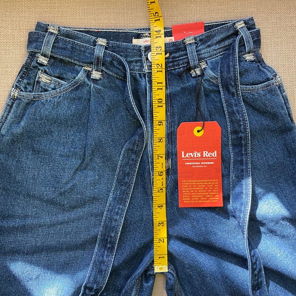 Levi's Red - Premium Denim - Loose Wide Leg Jeans Baggy 25x30 ~NWT - Picture 8 of 12